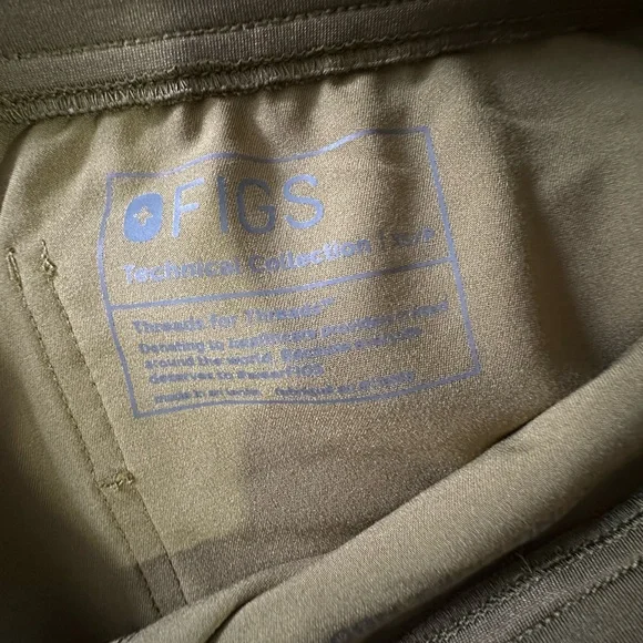 Figs light olive green scrub set xs/p - Picture 3 of 4